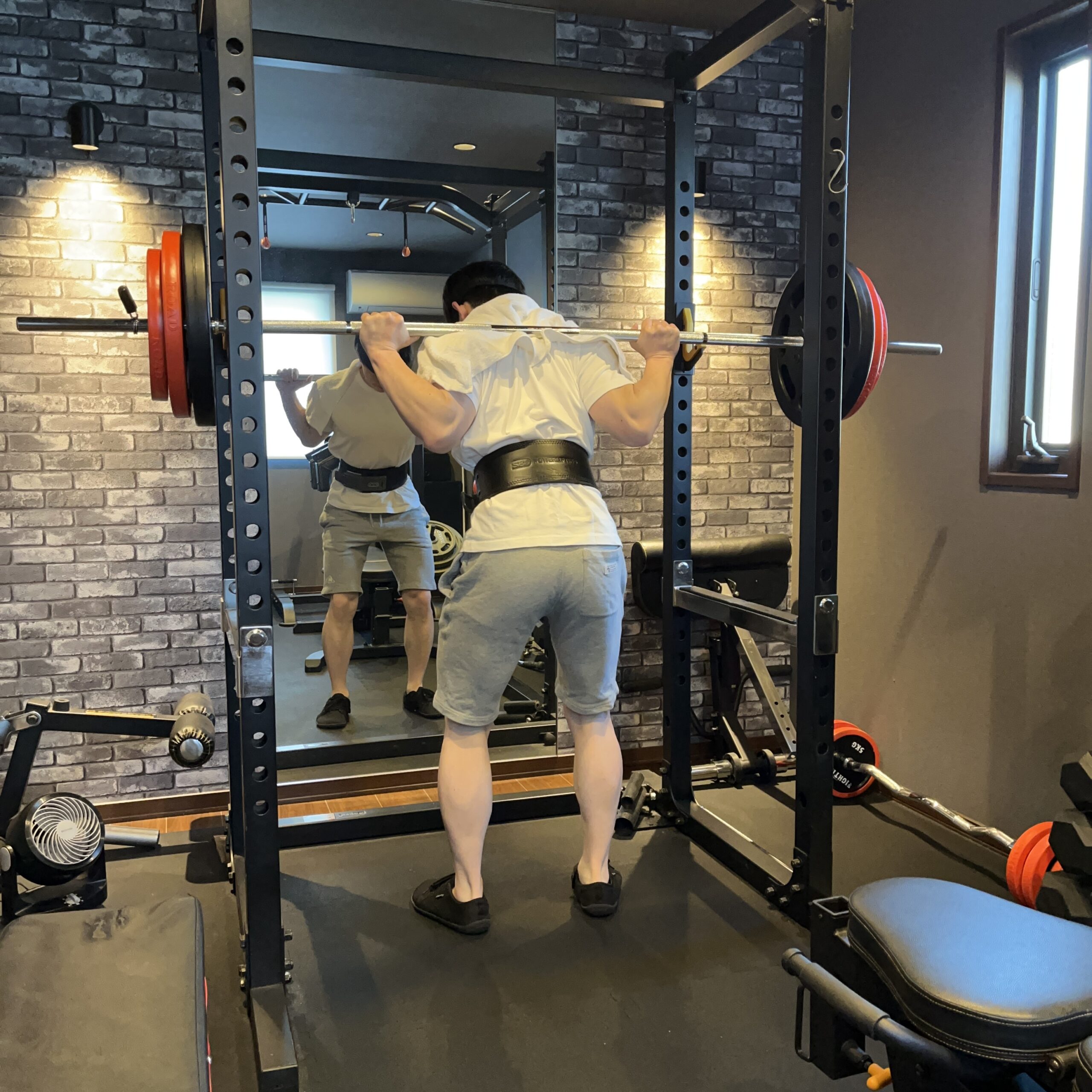 【ホームジム脚トレ】スクワットが難しい人へ｜メンタルが弱い私の脚トレ構成